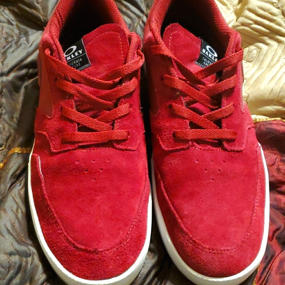 Oakley sueded Lighthouse sneaker us 13